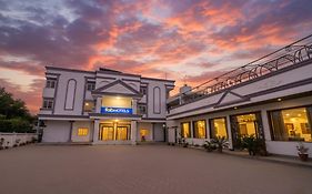 Fabhotel Prime Sm Resort